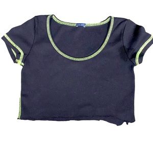 Brandy Melville cropped T-shirt navy blue and lime green.